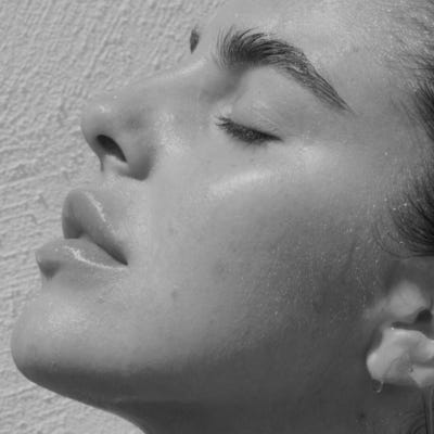 Sculpt and glow facial